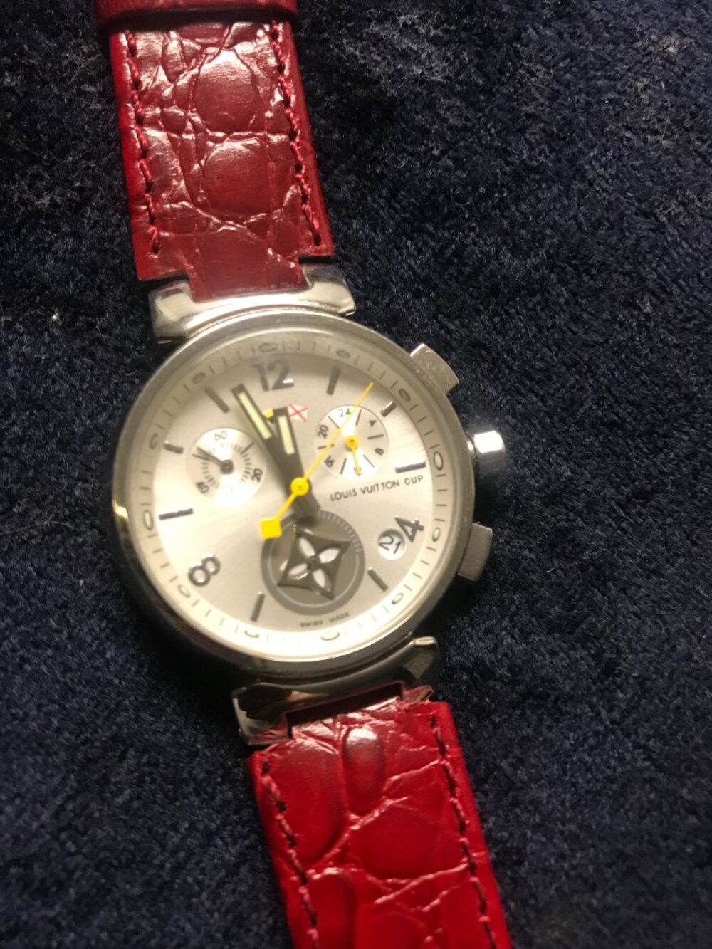 Woman Watch. Vintage - new. Quartz